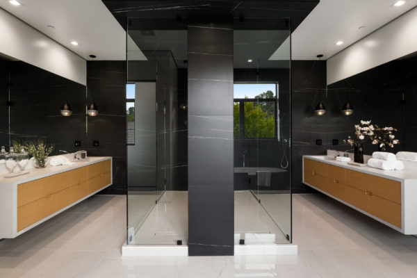 2 mdhbuilders.com- bathroom Luxury-construction-tarzana-Los Angeles-luxury